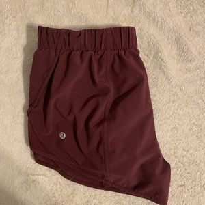 Lululemon 2.5” shorts